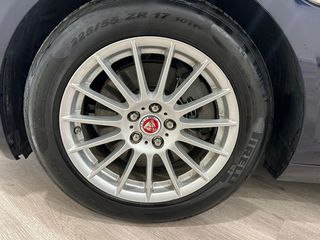 Jaguar XF   2.0D 132kW 180CV Prestige Auto 