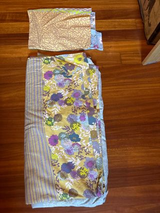 Edredon con fundas de almohada