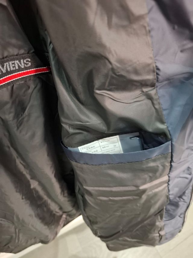 Chaqueta acolchada con cuello, talla L