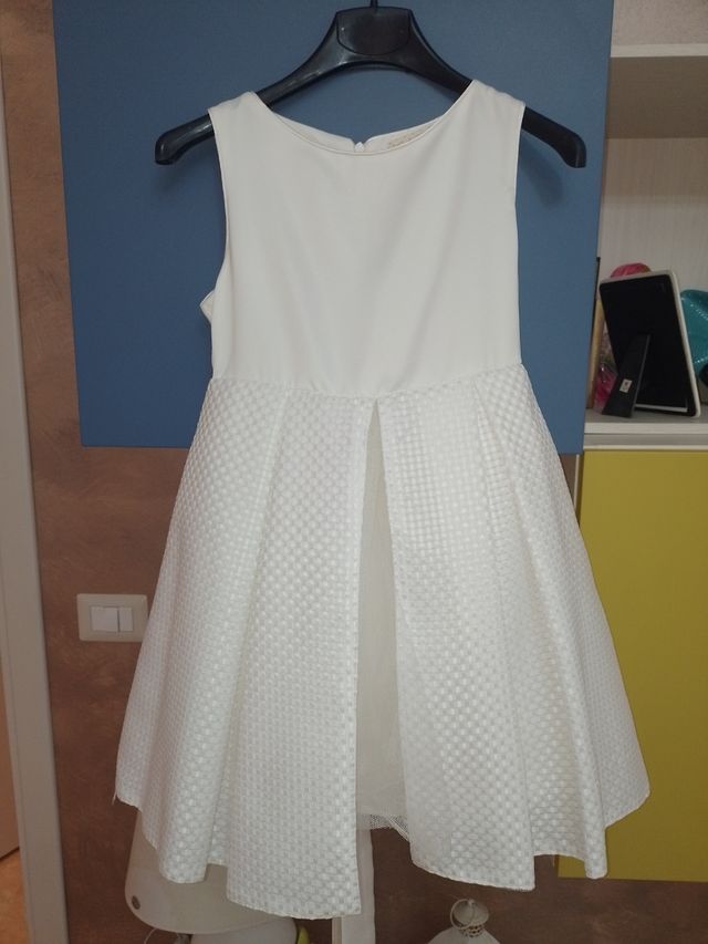 Bellissimo vestitino elegante bambina