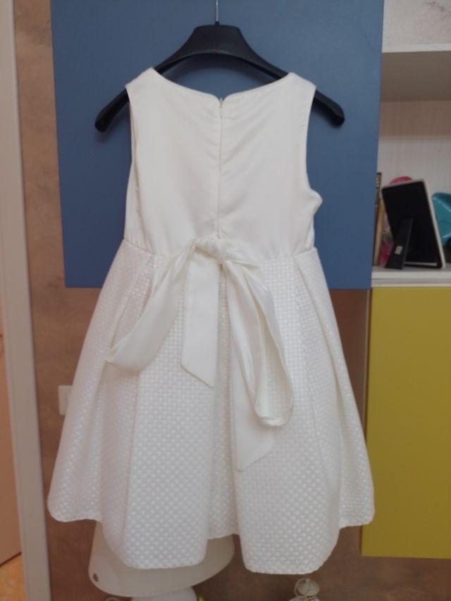 Bellissimo vestitino elegante bambina