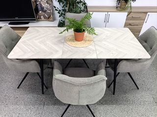 SOLO 118€ Mesa de comedor extensible 