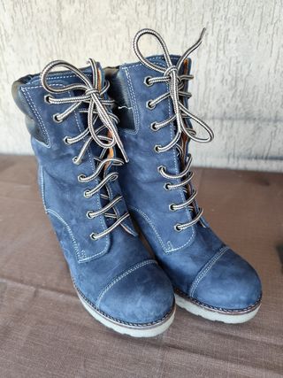 Stivaletti donna n. 37