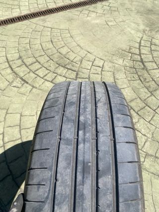 Dunlop Sport Maxx RT2 235/55 R19