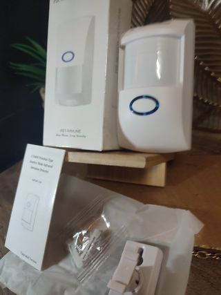 Sensor de movimiento inteligente Tuya o Smart Life
