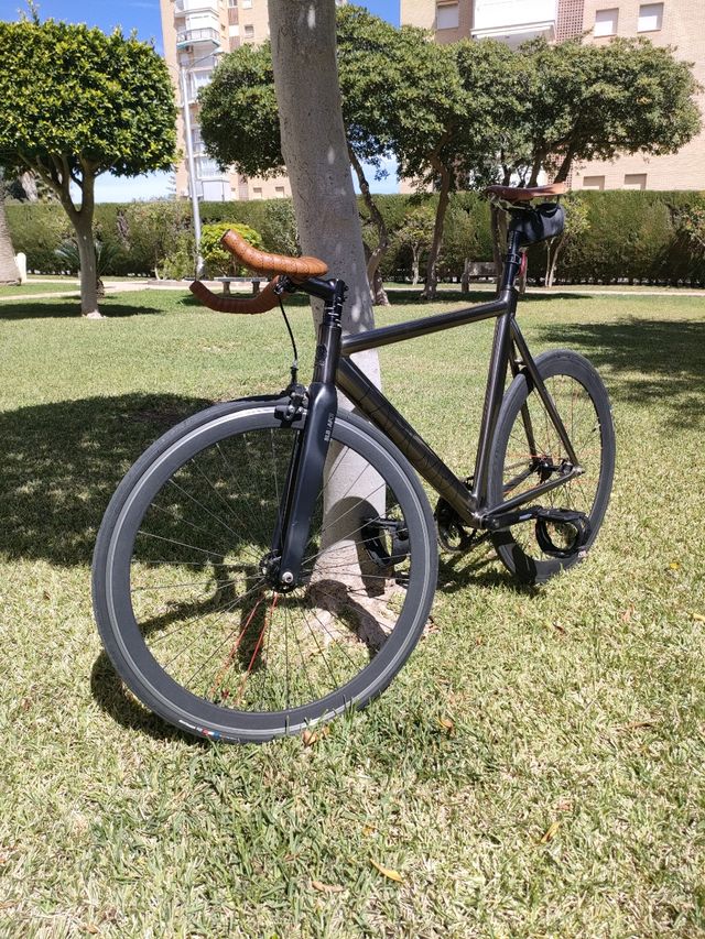 Bicicleta fixie BLB La Piovra color Black Chrome