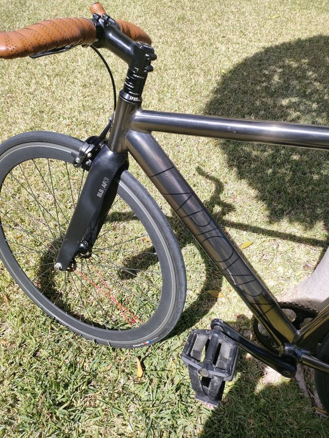 Bicicleta fixie BLB La Piovra color Black Chrome