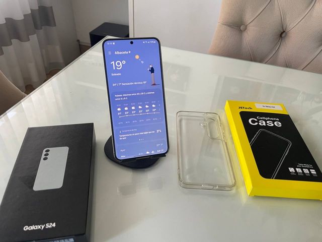 Samsung S24 256gb snapdragon