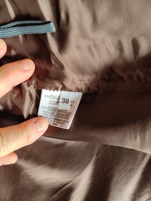 Minigonna in pelle nuova, a portafoglio