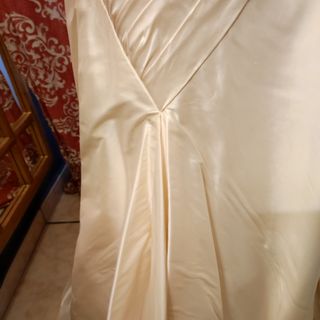 Vestido novia firma La Sposa. Talla 44
