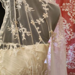 Vestido novia firma La Sposa. Talla 44