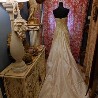 Vestido novia firma La Sposa. Talla 44