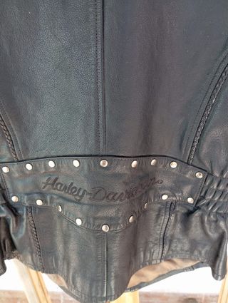 Cazadora Harley Davidson mujer.