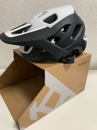 Casco Lazer Jackal Kineticore Talla S