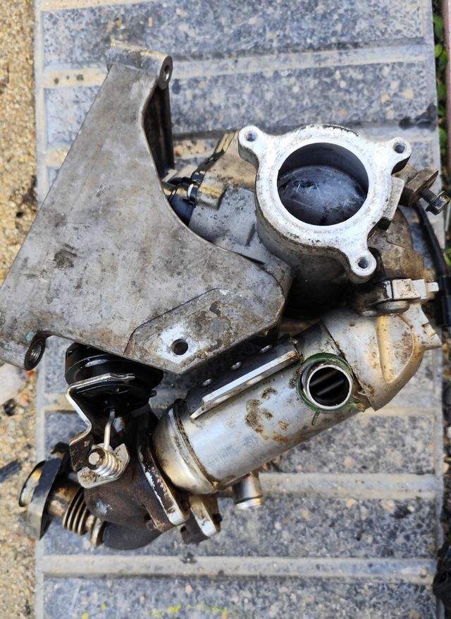 Piezas motor 2.5d Renault master 2