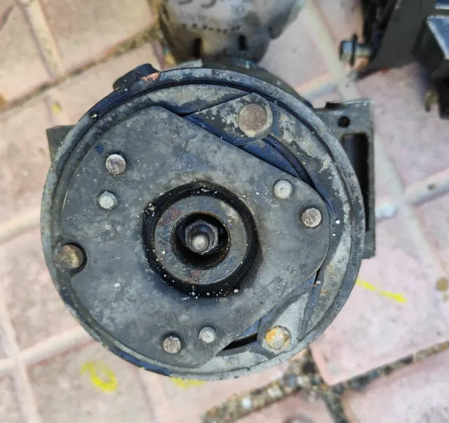 Piezas motor 2.5d Renault master 2