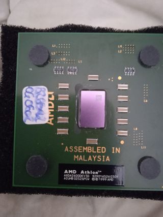 AMD AthlonXP 2600+ - 1500+ con Dissipatore e Vento