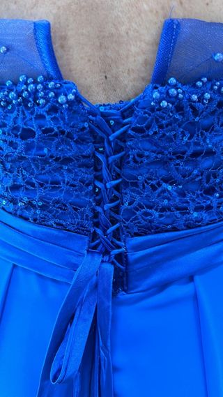 Vestido elegantísimo para grandes celebraciones