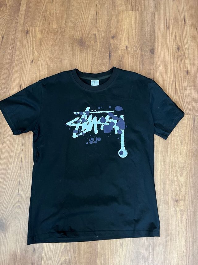 Camiseta negra stussy