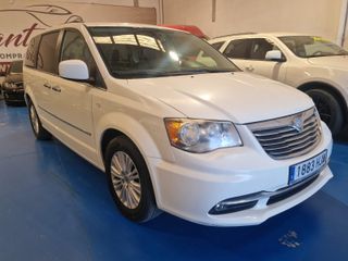 Lancia Voyager 2012