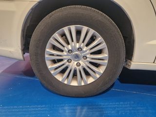 Lancia Voyager 2012
