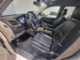 Lancia Voyager 2012