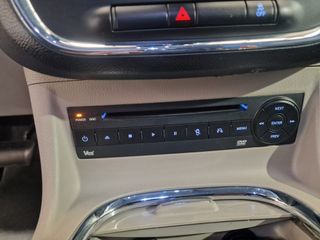 Lancia Voyager 2012