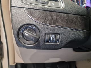 Lancia Voyager 2012