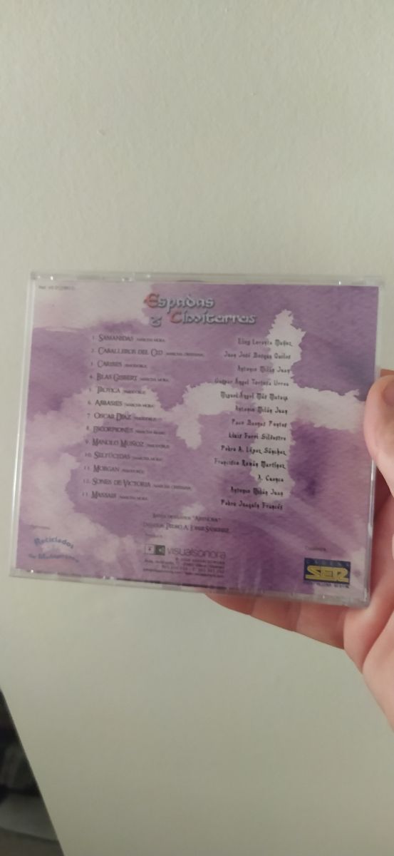 ESPADAS Y CIMITARRAS