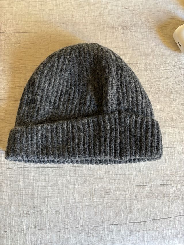 Gorro gris