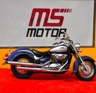 Suzuki Intruder 800   15.000kms