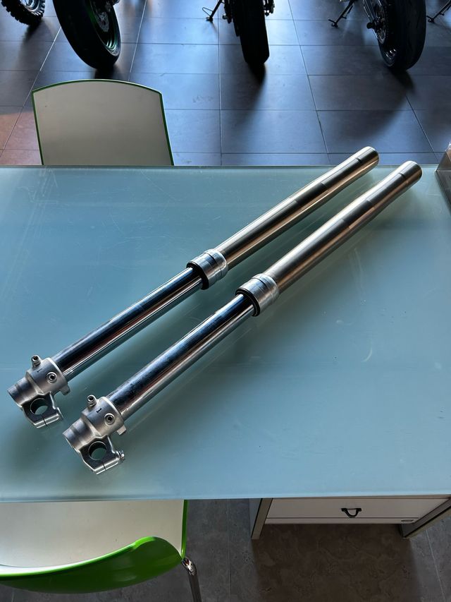 2 Unidades Horquilla kawasaki kx125 r 2006