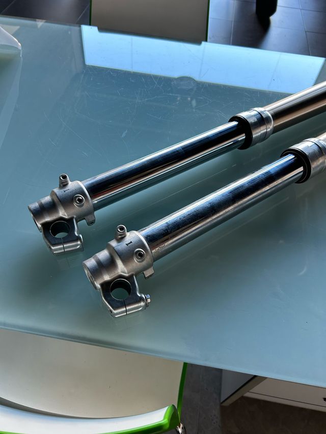 2 Unidades Horquilla kawasaki kx125 r 2006