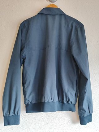 Chaqueta Carhartt azul estilo workwear, talla L