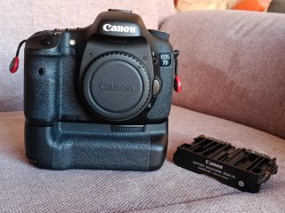 Canon EOS 7D + Grip Canon BG-E7