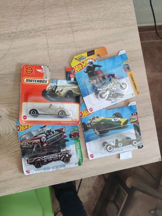 Hot wheels precintado en caja
