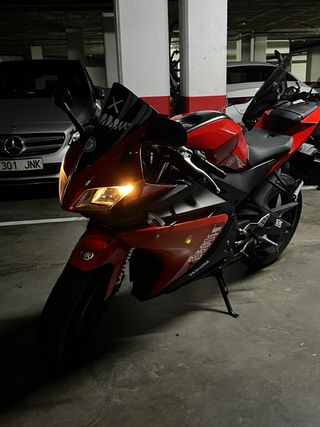 MOTO YAMAHA YZF R125 Carnet tipo A1, A2 y B