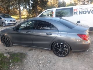 Mercedes-Benz Clase CLA 2015