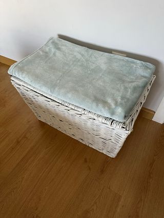 Baún mimbre blanco