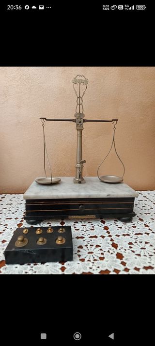 Rara bilancia antica molto piccola!