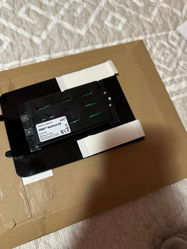 Caricatore base mobile per auto