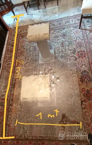 Tavolo di Cristallo con colonne in marmo