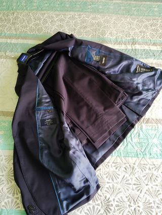 Traje Pedro del Hierro, talla 50