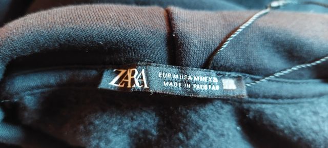 Felpa con cappuccio Zara