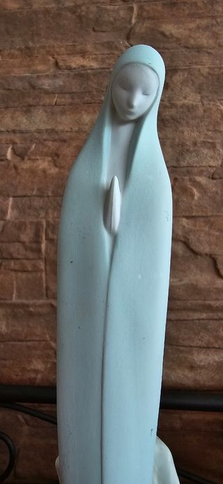 Figura porcelana Lladro de Virgen Niña.