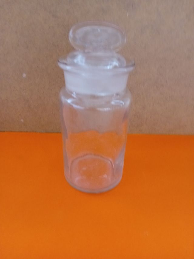 Frasco de laboratorio de 21 cm de alto.