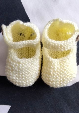 Conjunto cubre pañales y patucos