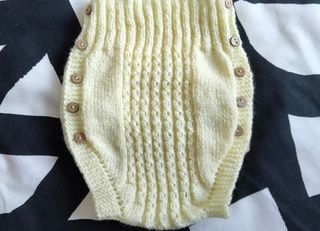 Conjunto cubre pañales y patucos