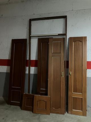 Lote de 5 puertas para frente de armario en madera