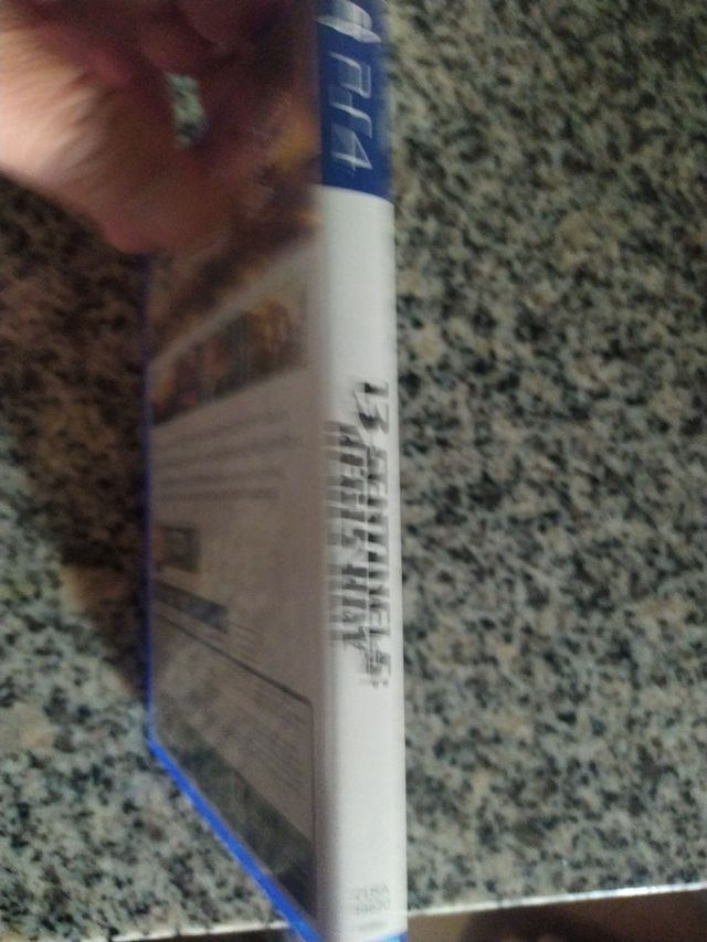 Juego de PS4 13 sentinels
